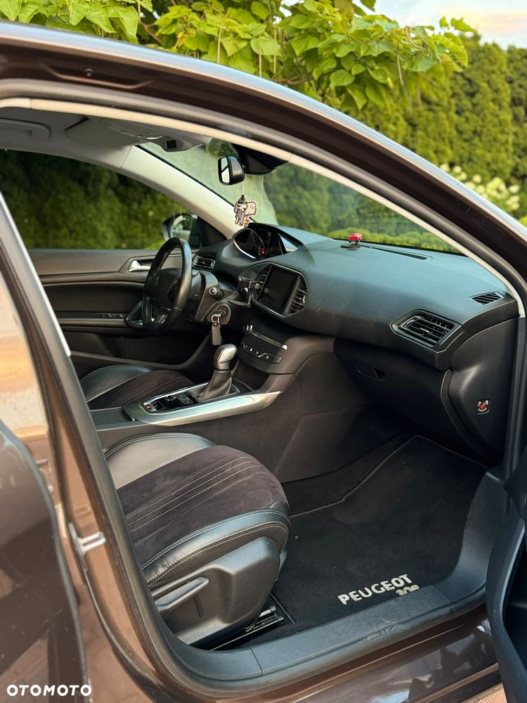 Peugeot 308 - 10
