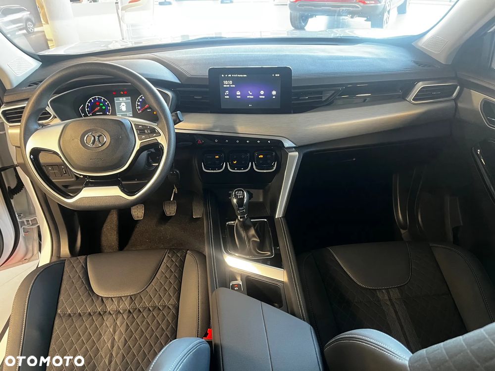 BAIC 3 1.5T Luxury - 10