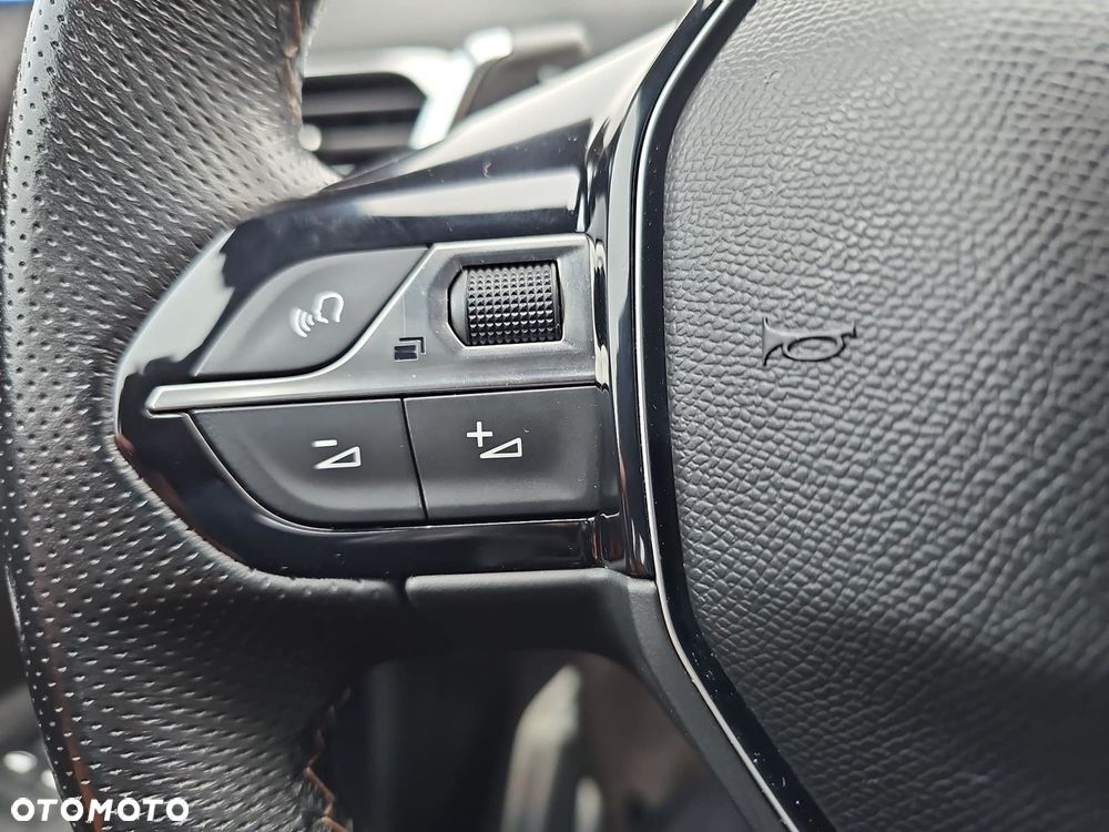 Peugeot 5008 1.6 PureTech GT Line S&S EAT8 - 14