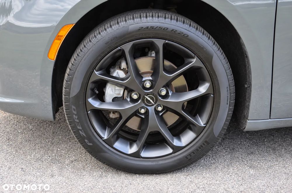 Chrysler Pacifica - 13