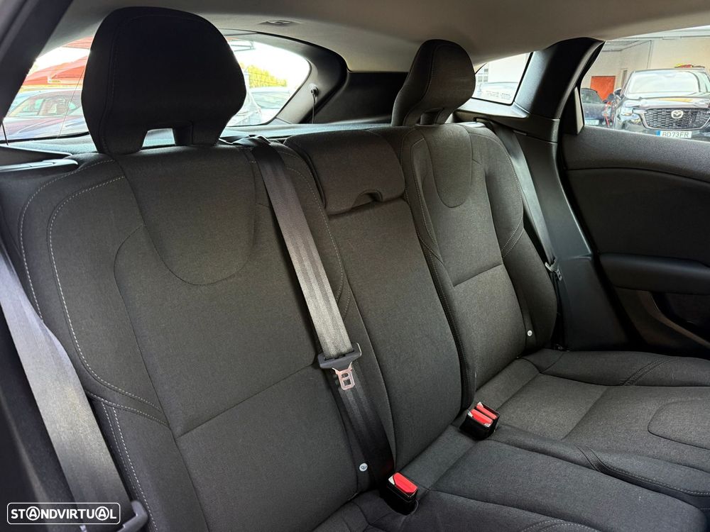 Volvo V40 2.0 D2 Momentum - 8
