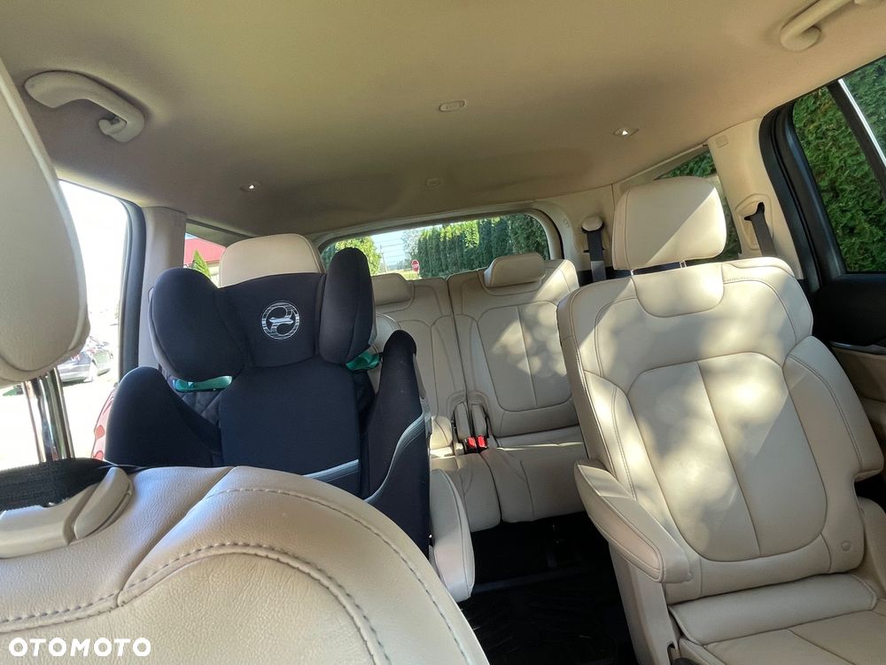 Jeep Grand Cherokee - 23