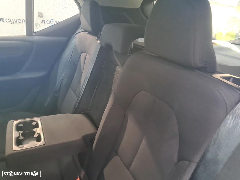 Volvo XC 40 1.5 T5 PHEV Momentum Plus - 5