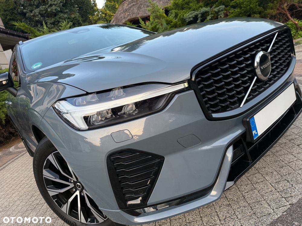Volvo XC 60 B4 D Plus Dark - 17