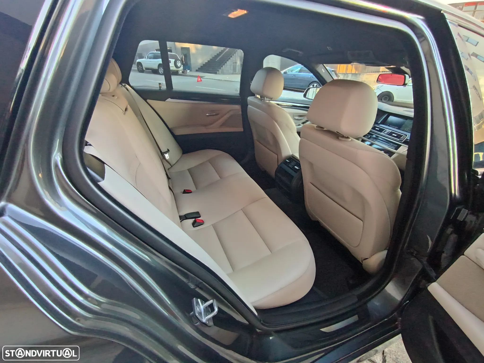 BMW 525 d Touring Aut. Luxury Line - 32