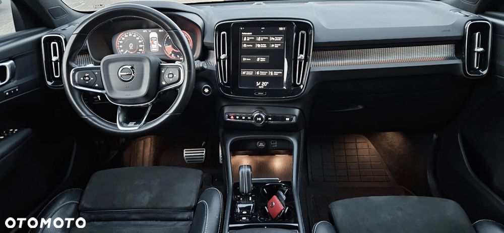 Volvo XC 40 D4 AWD Geartronic R-Design - 13