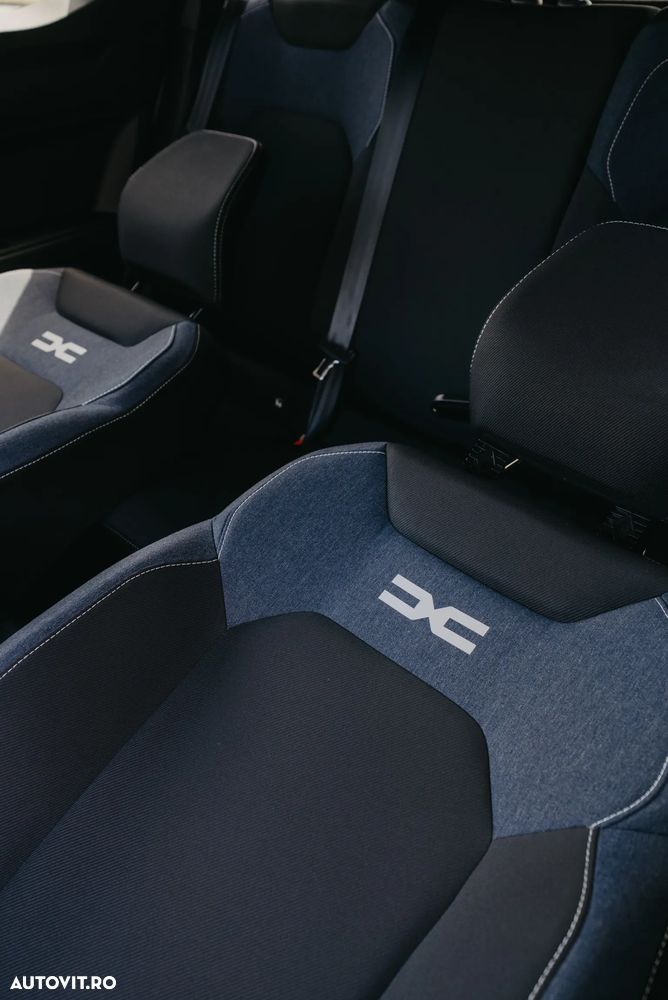 Dacia Duster HEV 140 Journey - 13