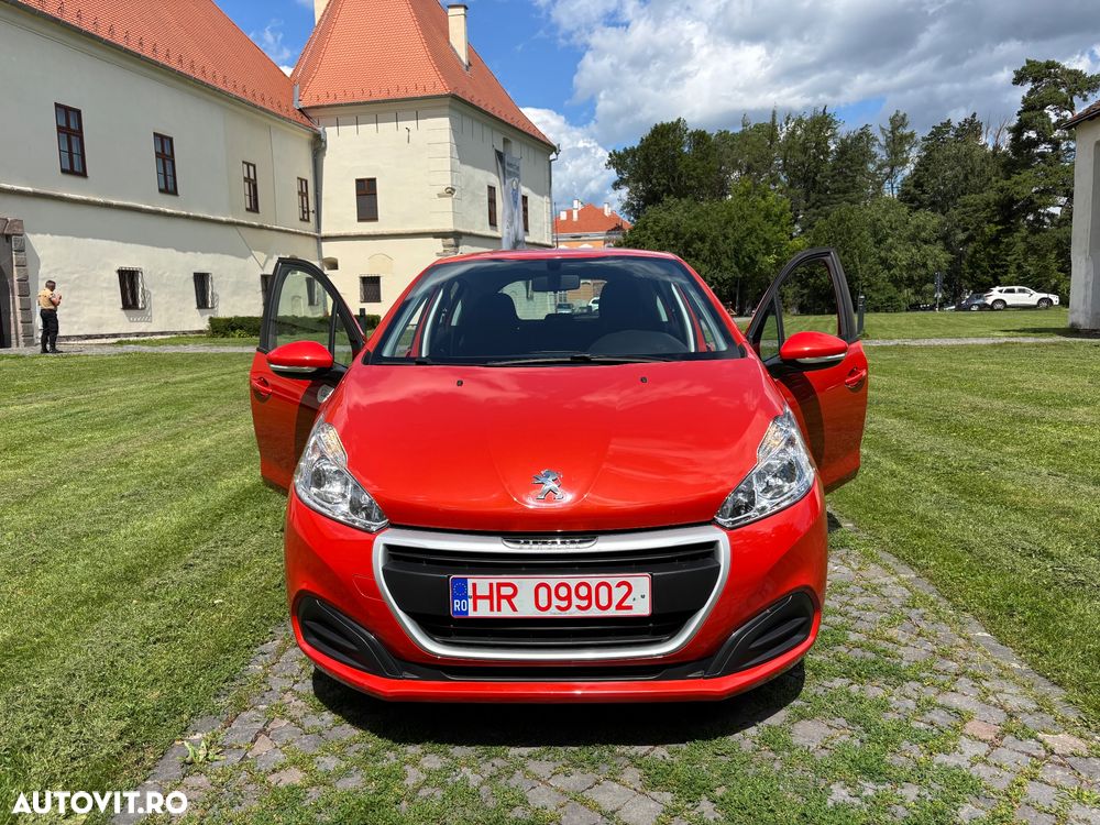 Peugeot 208 - 5