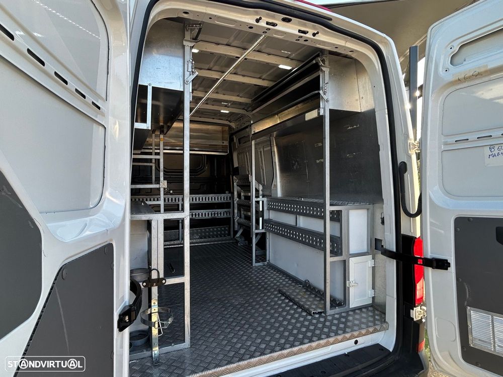 VW Crafter 35 2.0 TDi 109 Médio Tecto Alto BlueMotion - 20