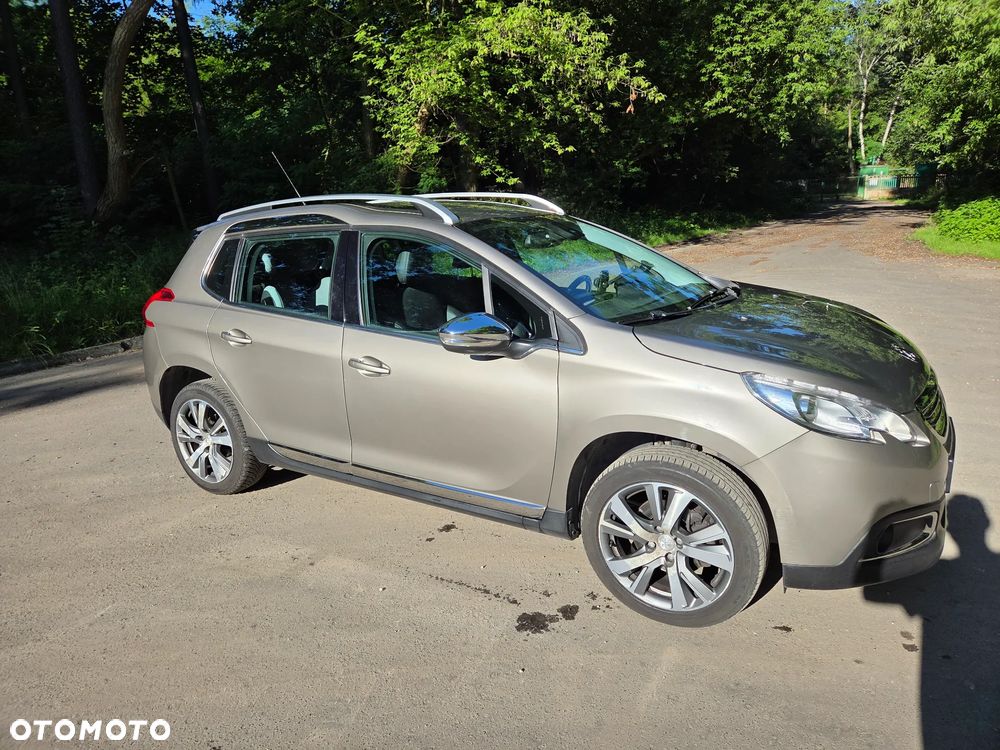Peugeot 2008 e-HDi FAP 115 STOP & START Allure - 10