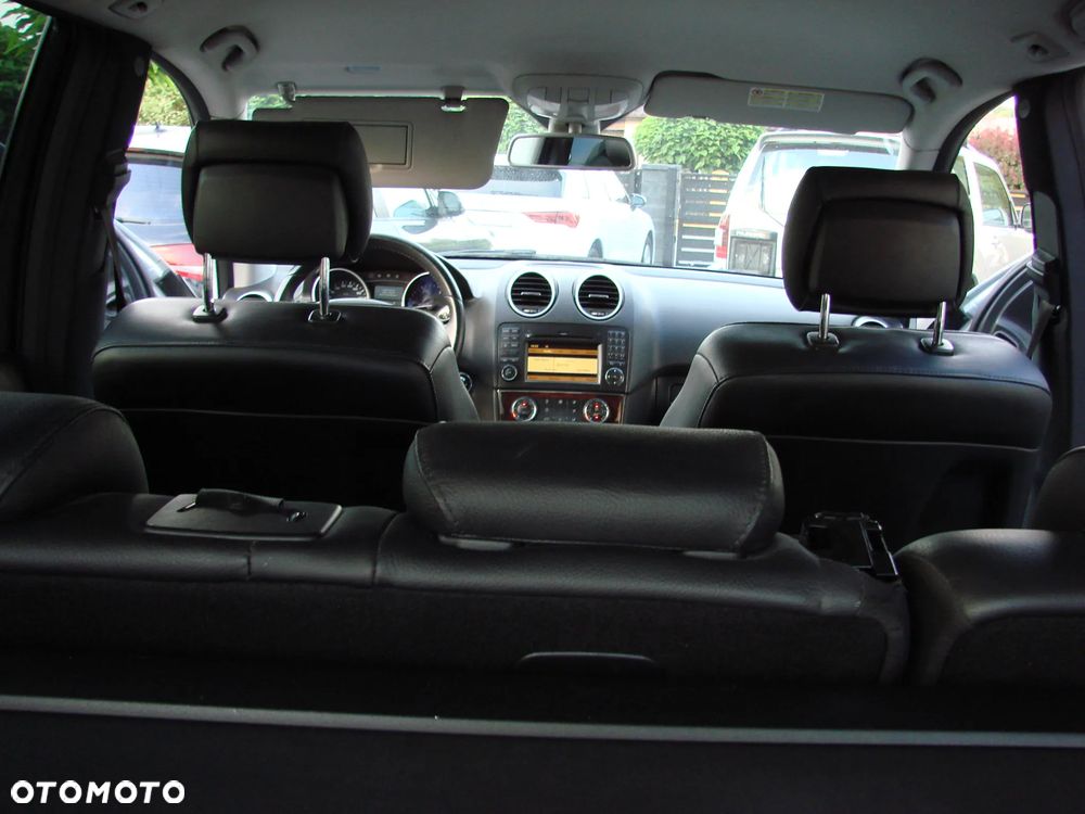 Mercedes-Benz ML - 24