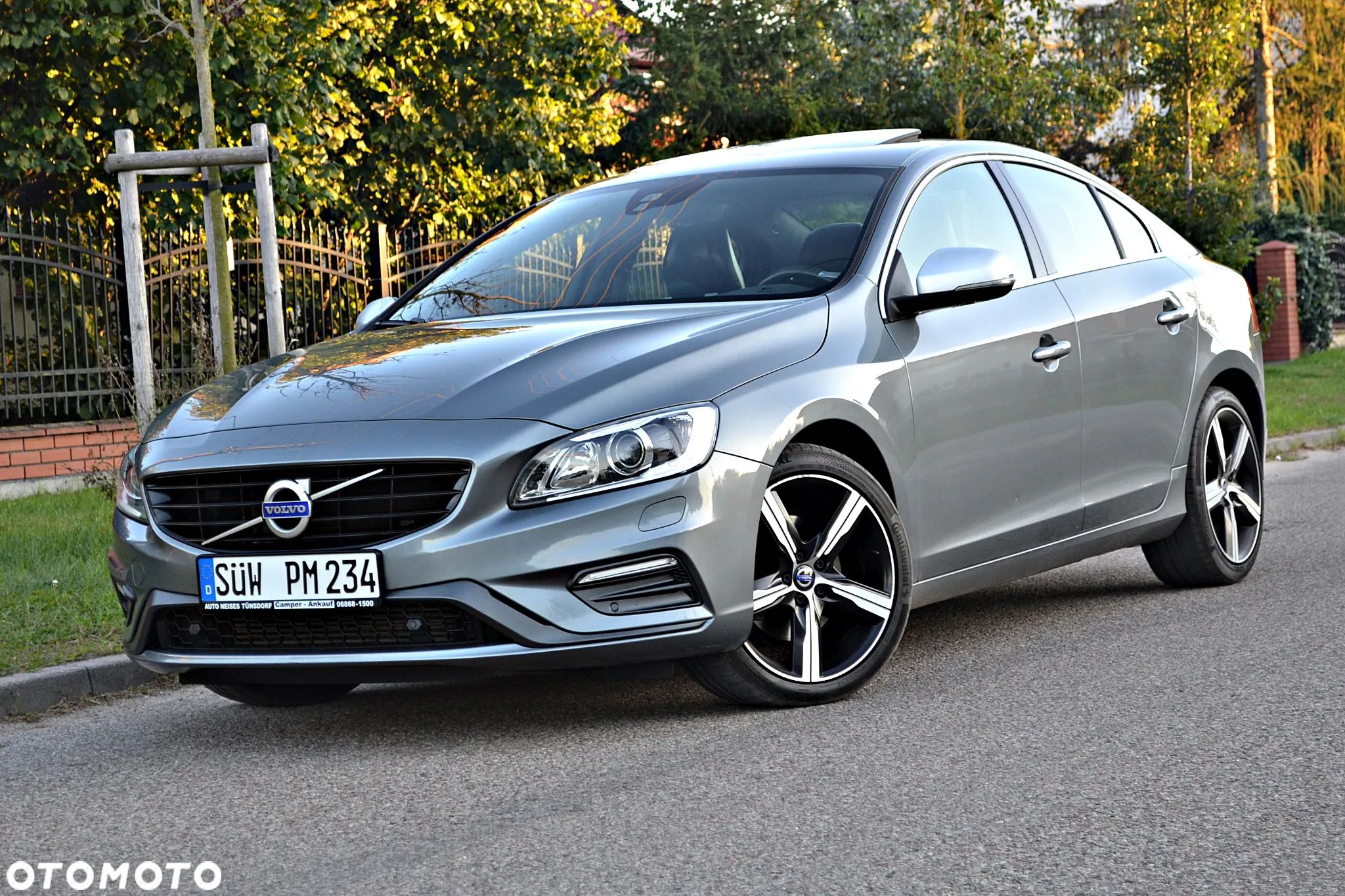 Volvo S60 D4 Geartronic RDesign - 1