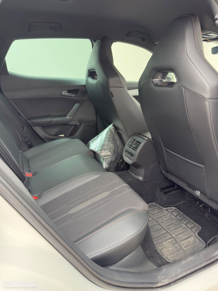 Cupra Formentor VZ 1.4 e-Hybrid DSG - 13