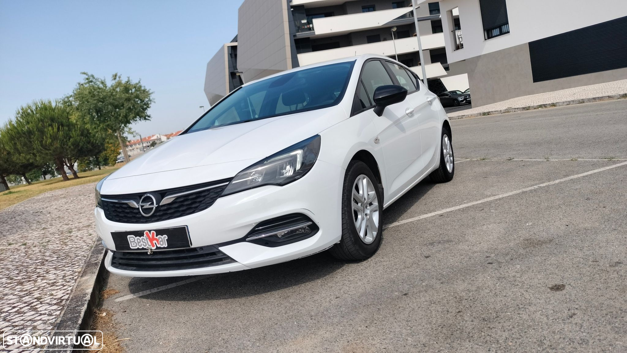 Opel Astra 1.5 D S&S Auto Business Edition - 9