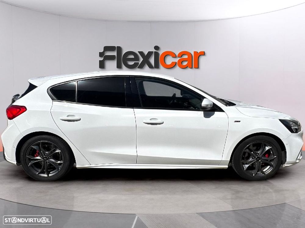 Ford Focus 1.0 EcoBoost MHEV ST-Line - 9