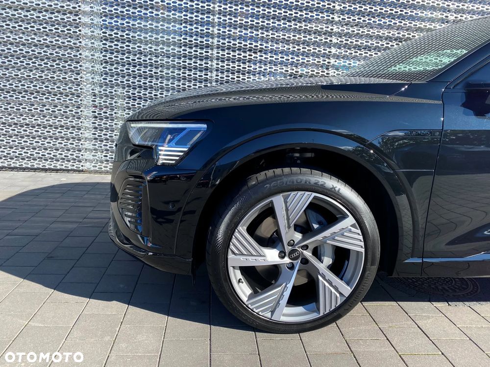 Audi Q8 e-tron 55 Quattro S Line - 9