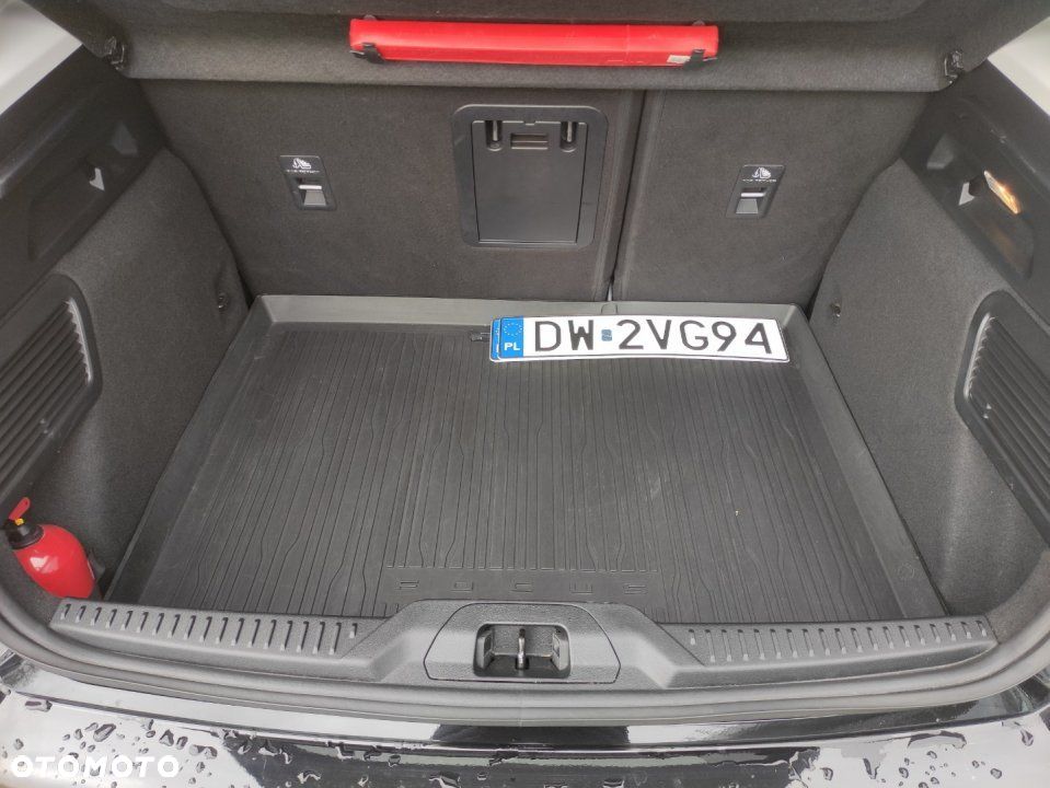 Ford Focus - 11