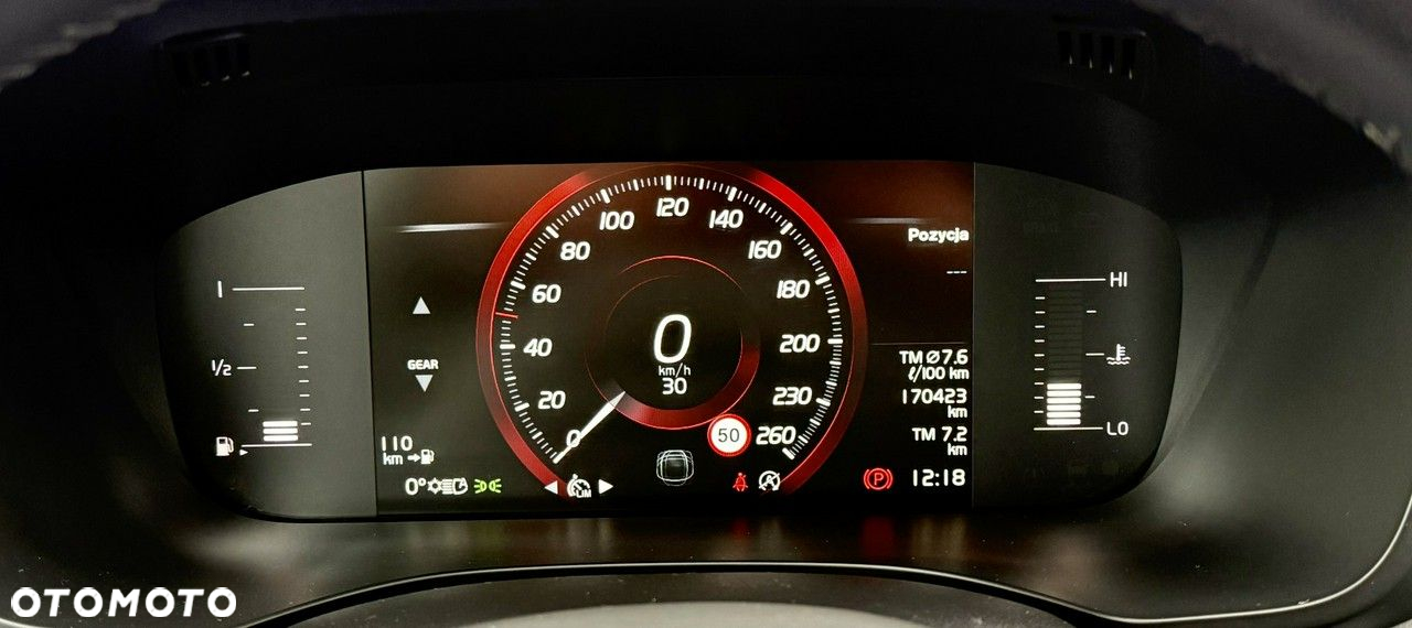 Volvo XC 60 D4 AWD Momentum Pro - 25