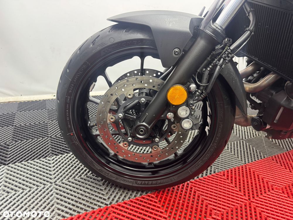 Yamaha MT - 9