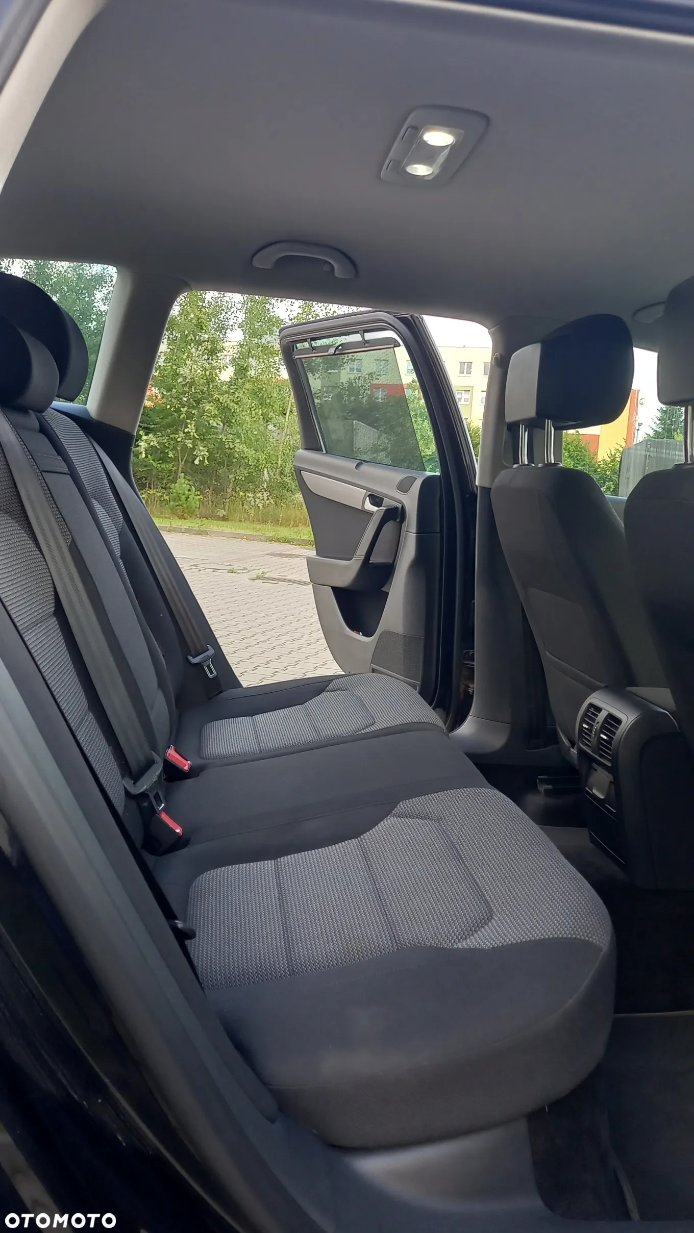 Volkswagen Passat 2.0 TDI Comfortline - 10