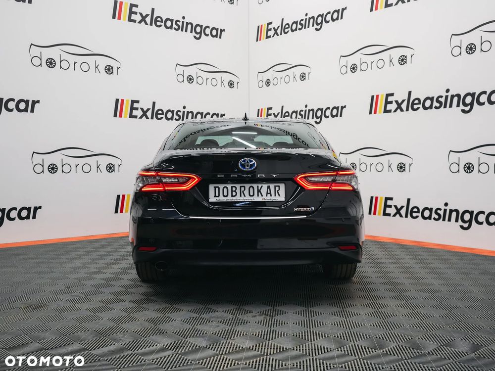 Toyota Camry 2.5 Hybrid Executive CVT - 10