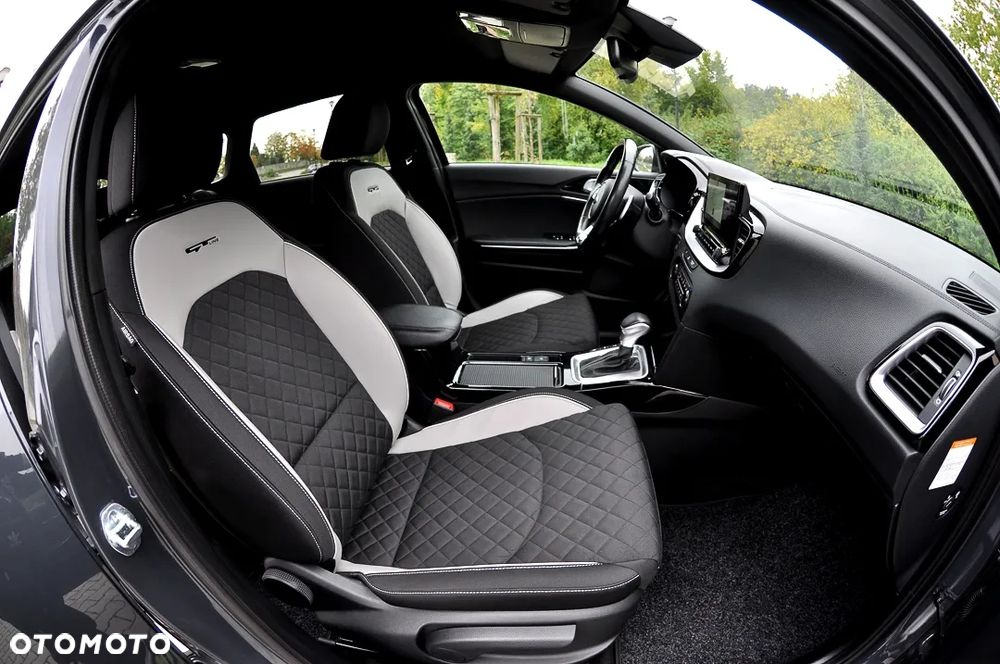 Kia Ceed 1.6 CRDi DCT GT Line - 23