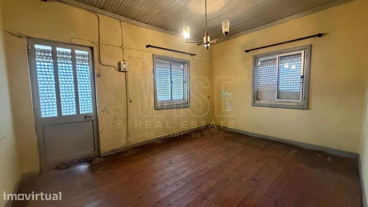 Moradia T3 para recuperar na Pedrulha, Coimbra - Grande imagem: 2/7