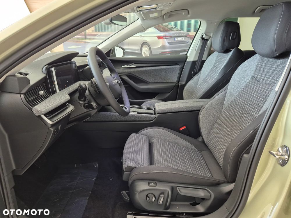 Skoda Superb 2.0 TSI Edition 130 DSG - 10