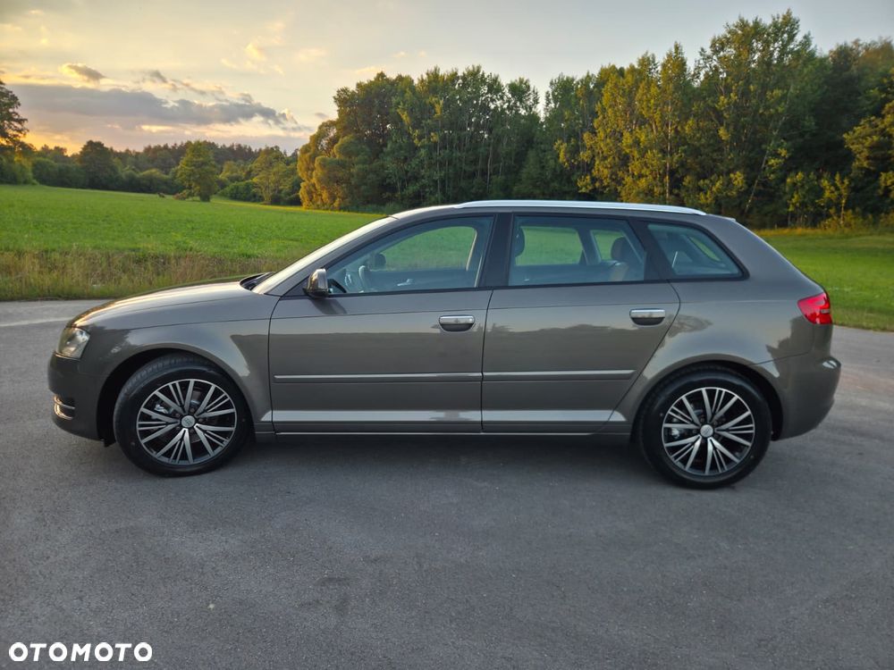 Audi A3 Sportback - 10