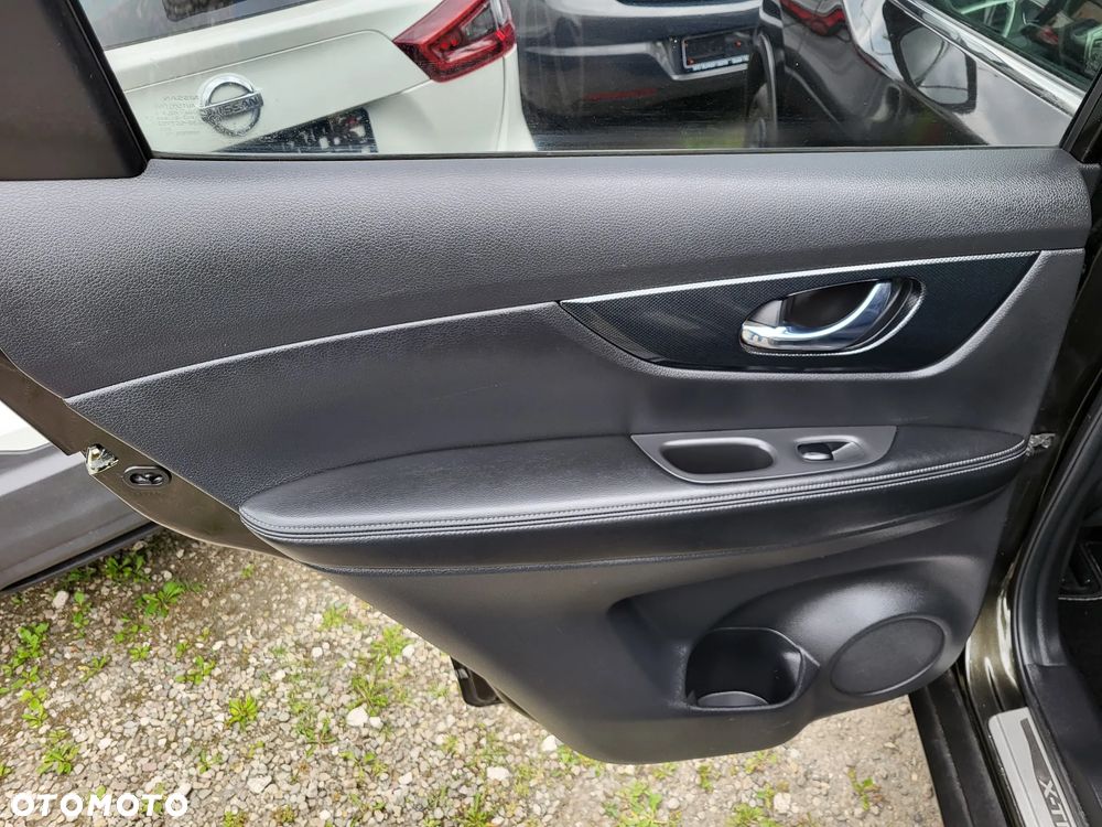 Nissan X-Trail 1.6 DIG-T N-Connecta - 24