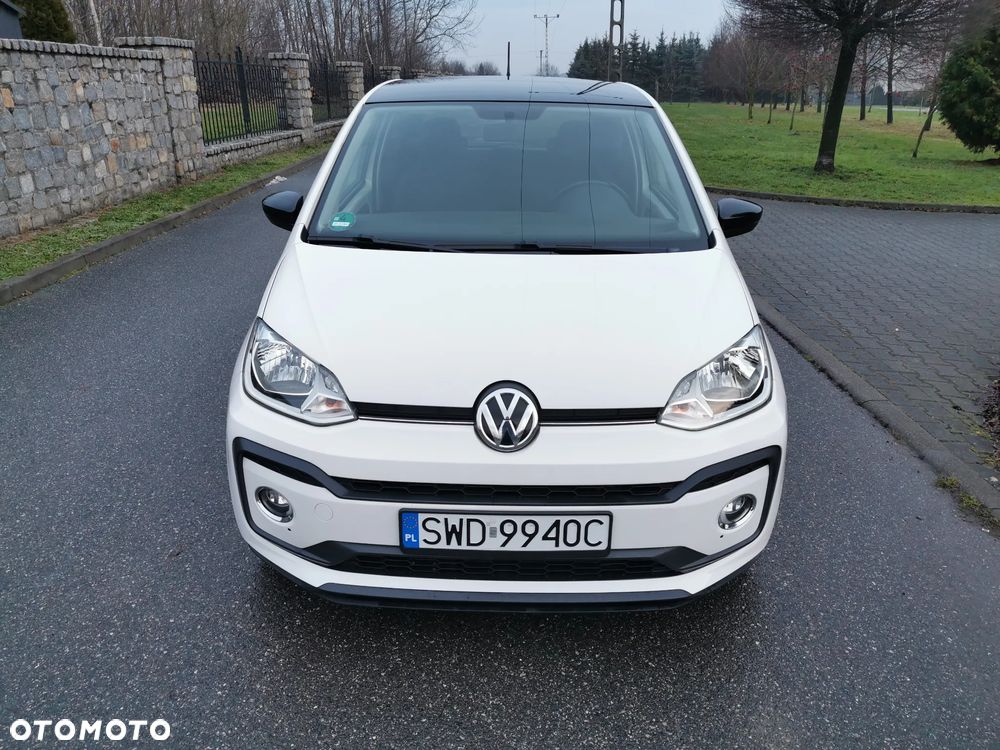 Volkswagen up! TSI (BlueMotion Technology) move - 8