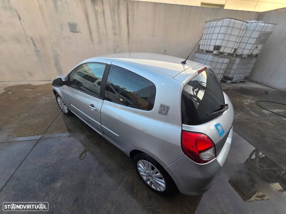Renault Clio 1.5 dCi Confort - 6