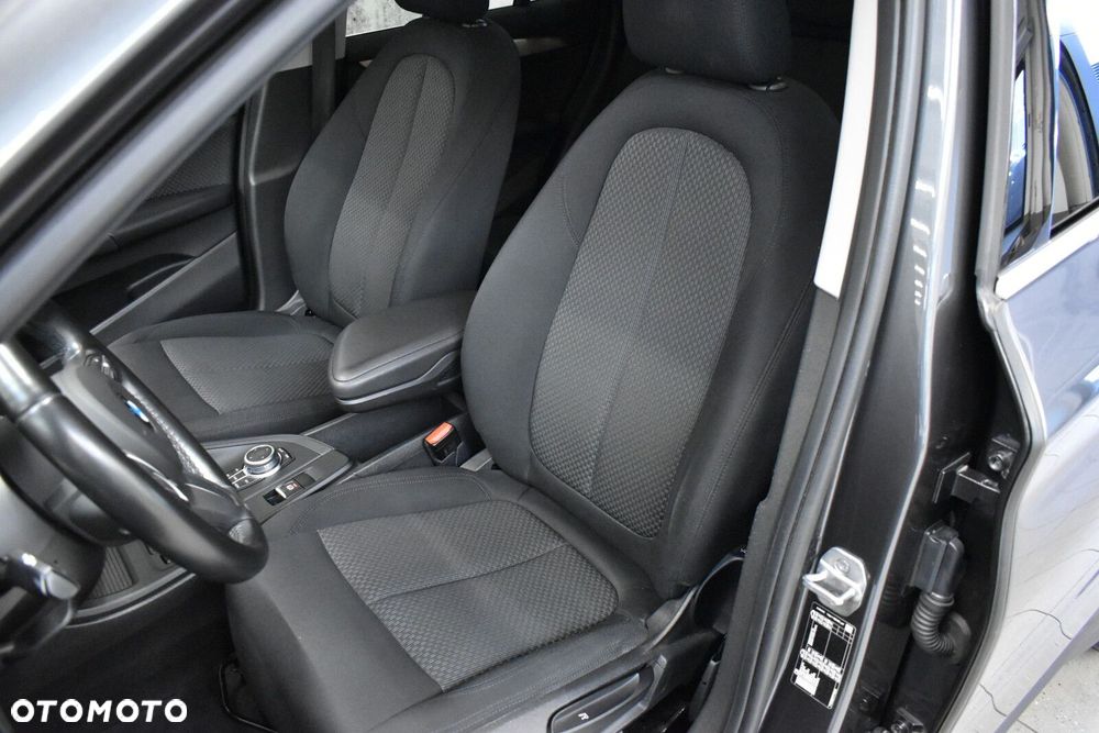 BMW X1 sDrive18i Business Edition - 9