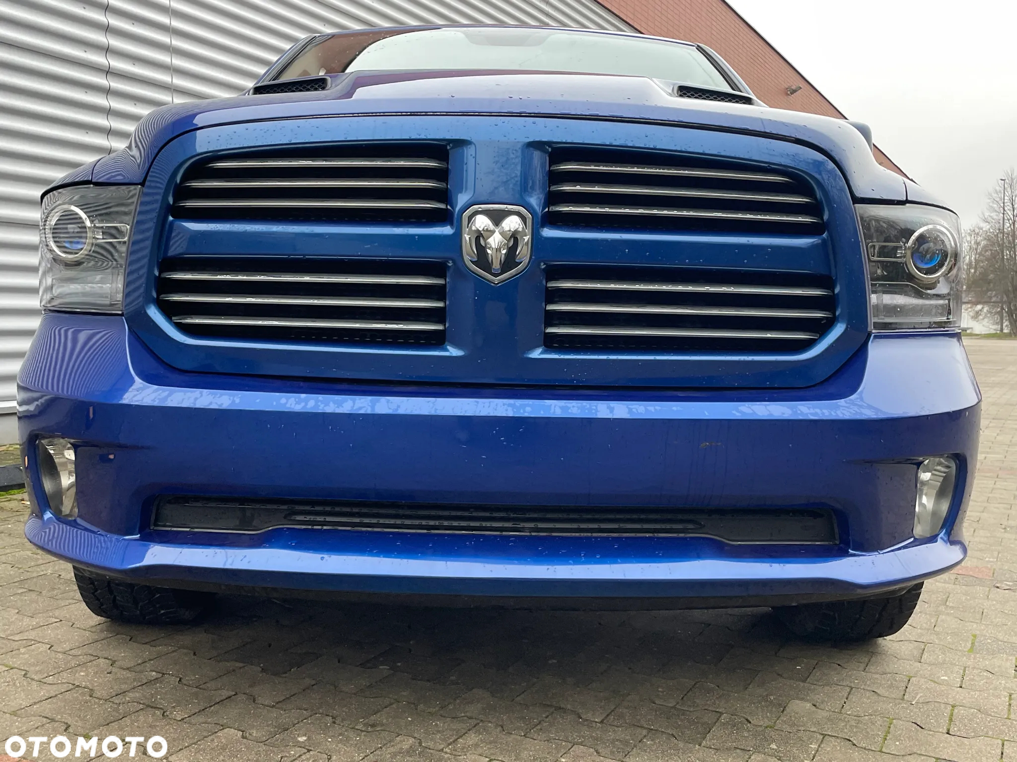 Dodge RAM 1500 5.7 4x4 - 6