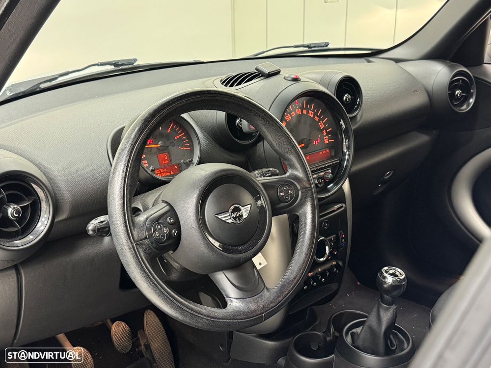 MINI Countryman Cooper D - 21