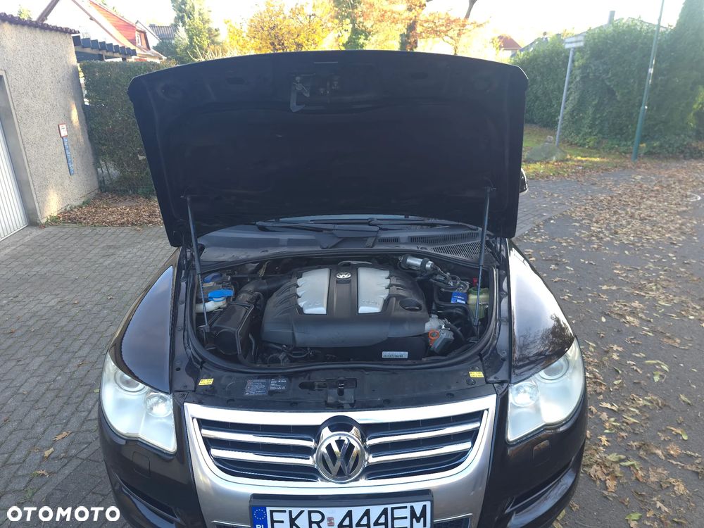 Volkswagen Touareg - 16