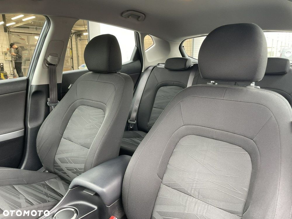 Kia Ceed 1.4 M - 11