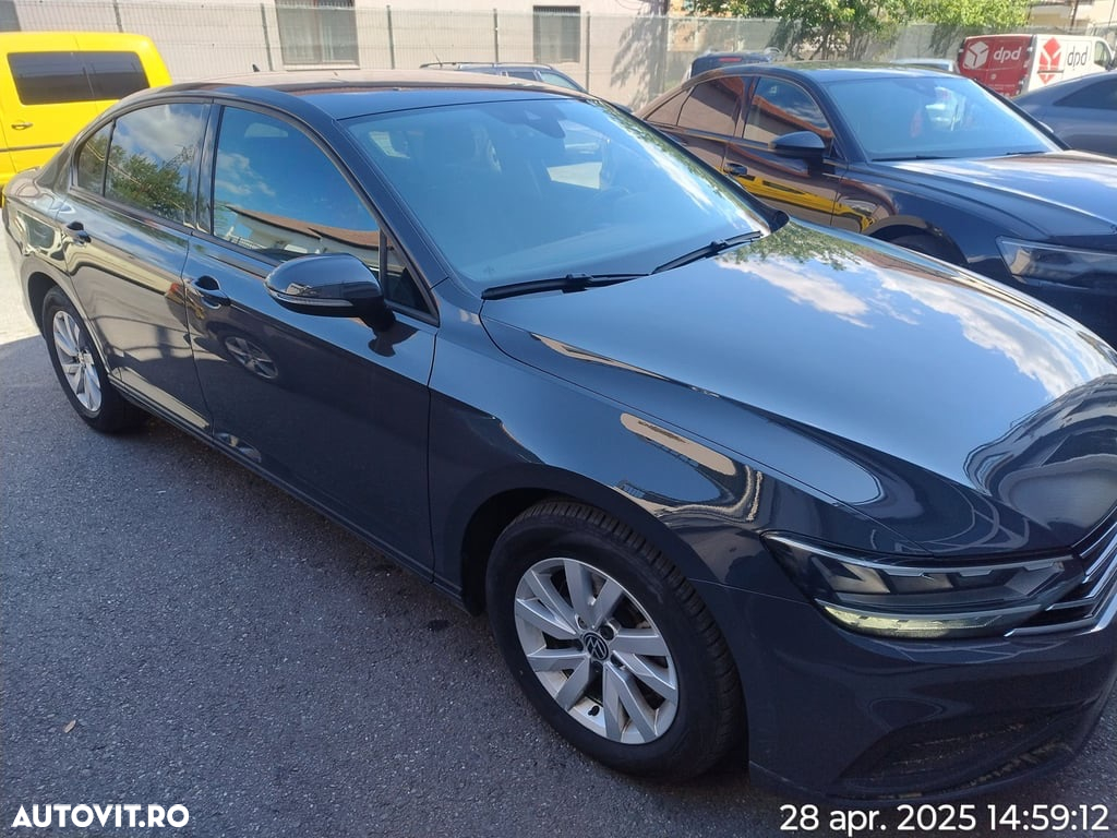 Volkswagen Passat Variant 2.0 TDI DSG Comfortline - 4