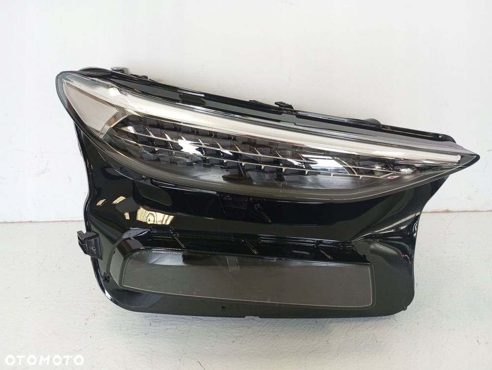 LAMPA PRAWA MATRIX AUDI Q6 E-TRON 85H941040H - 1