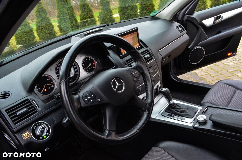 Mercedes-Benz Klasa C - 27