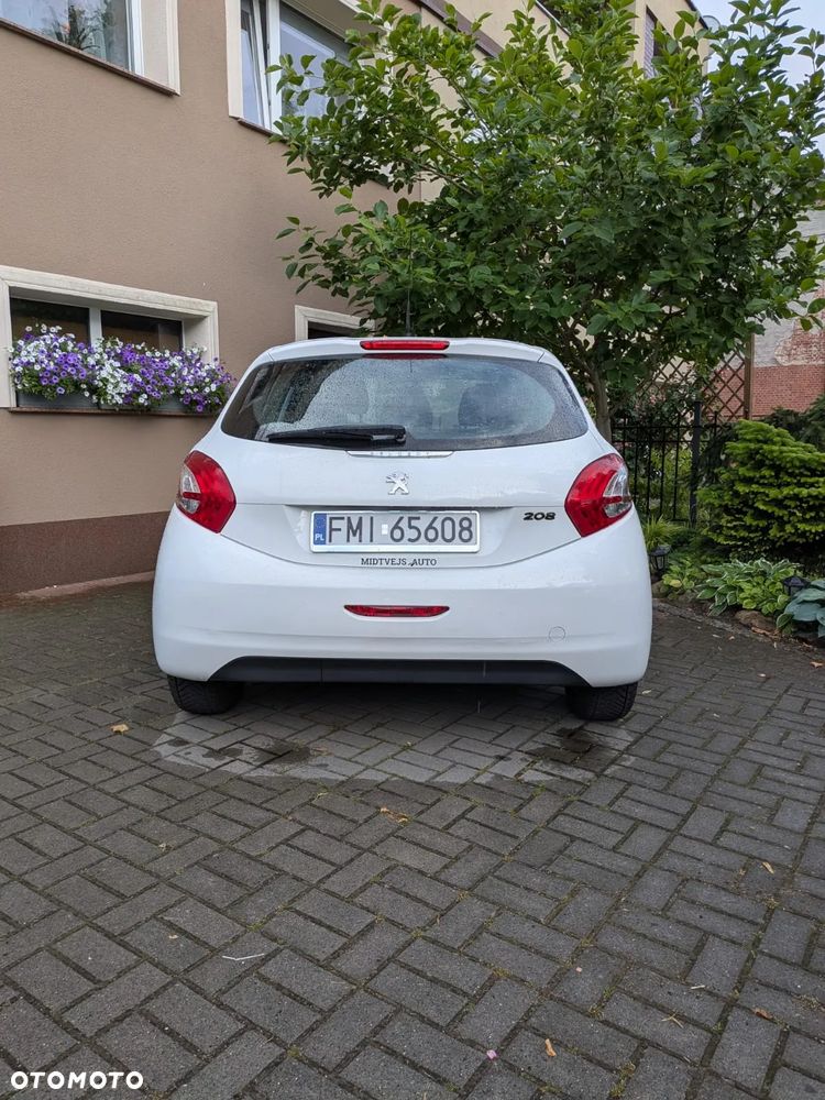Peugeot 208 - 2