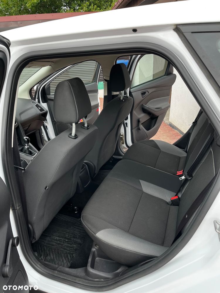 Ford Focus 1.6 TDCi Edition - 11