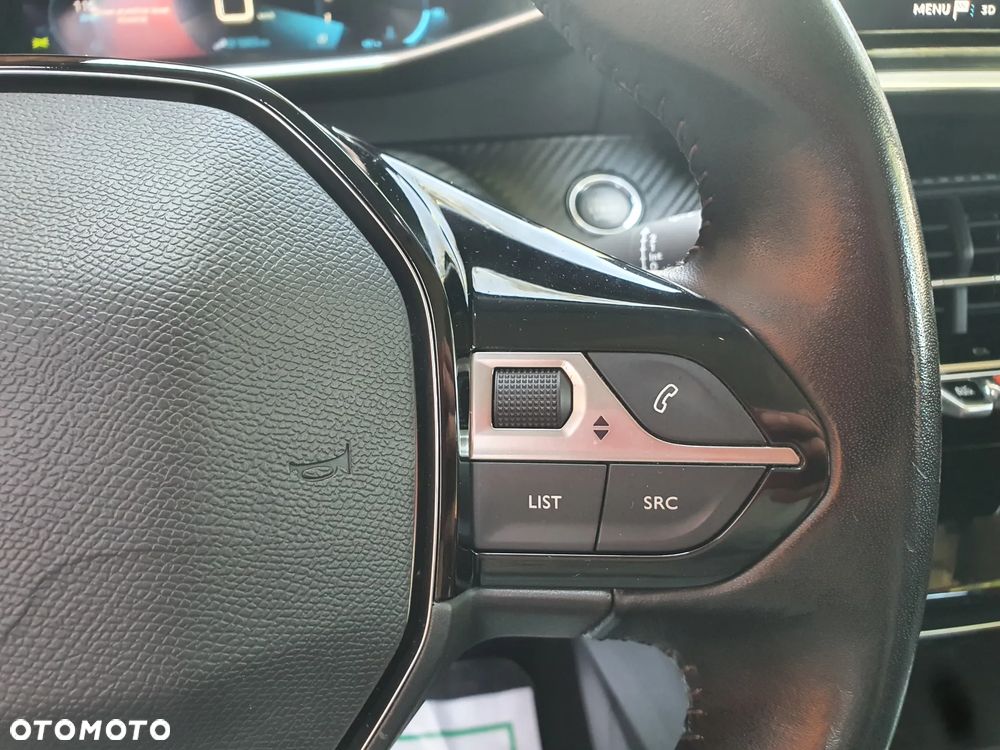 Peugeot 2008 PureTech 130 Allure Pack - 22