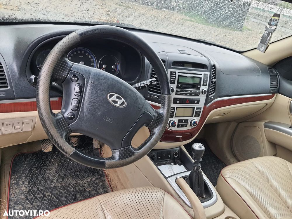 Dezmembrez hyundai santa fe 2.2 cdti an 2009,motor fara anexe - 9