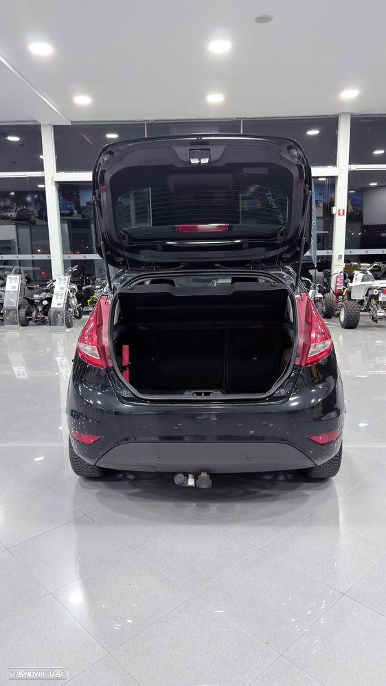 Ford Fiesta - 8