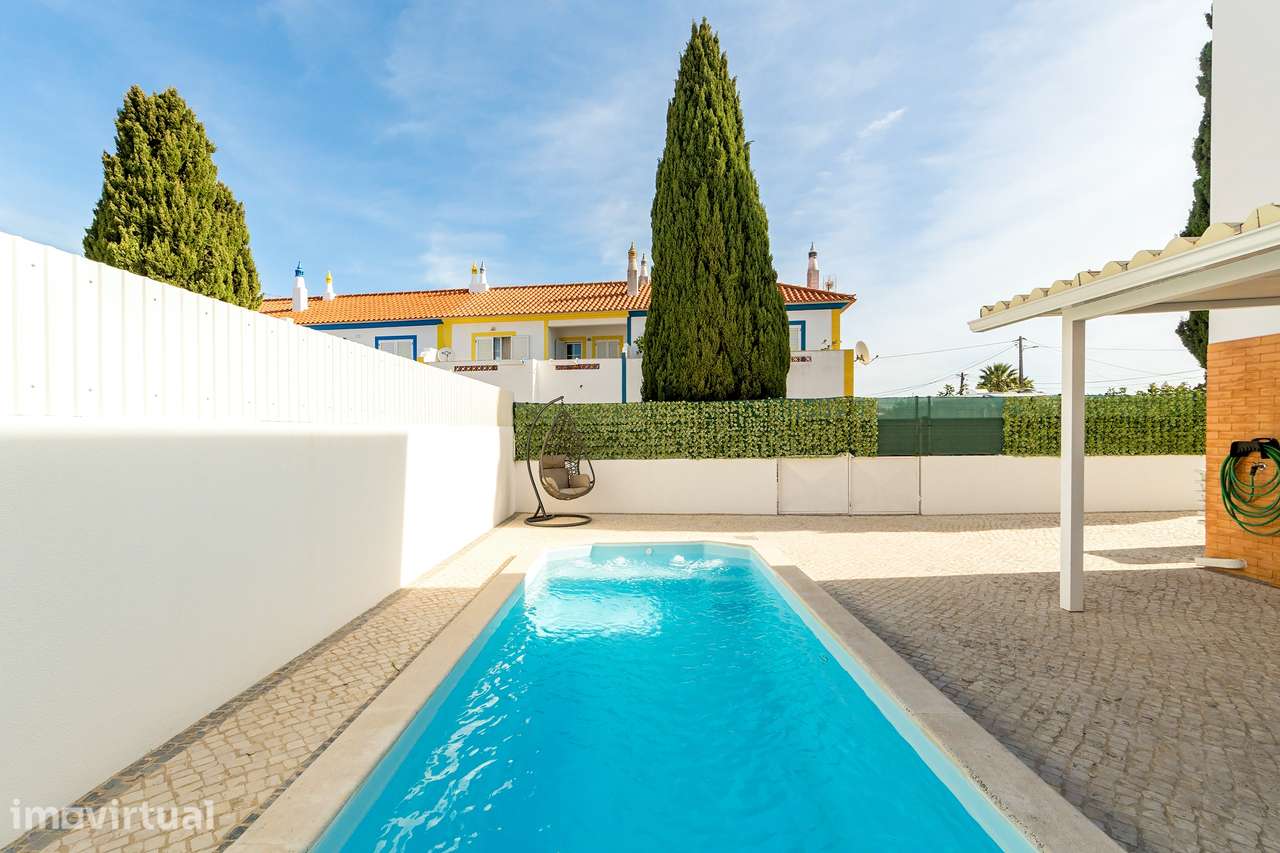 Moradia V4 com Piscina Privada no Sotavento Algarvio — Vila Nova de Ca - Grande imagem: 3/38