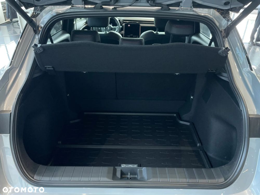 Lexus LBX 1.5 Hybrid Emotion - 5