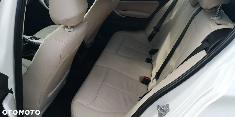 BMW Seria 1 116i Sport Line - 31