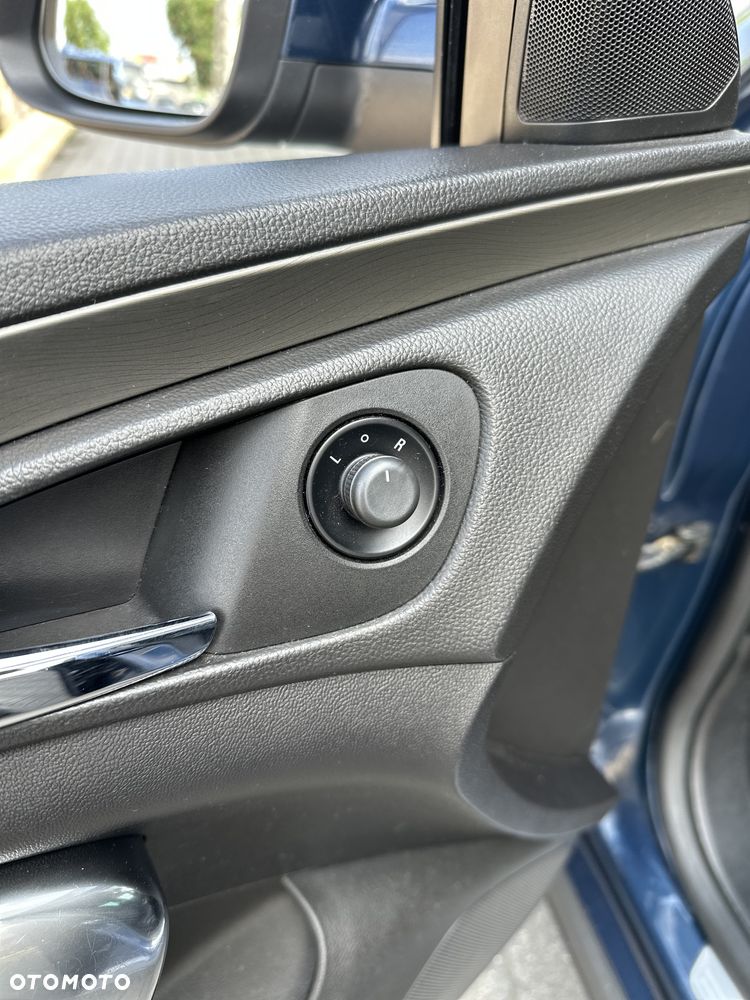 Opel Insignia - 11