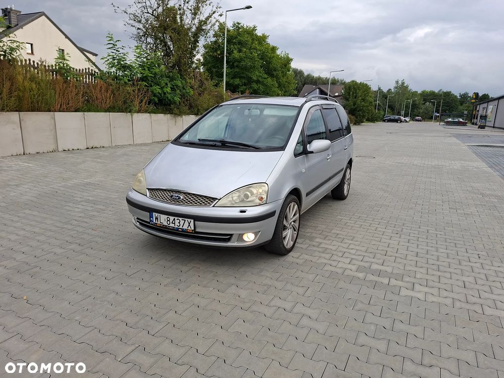 Ford Galaxy 2.8 V6 Ghia - 3